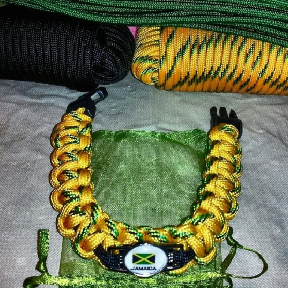 🇯🇲NWOT 🇯🇲... LionLines Custom made Jamaican 🇯🇲 Paracord Bracelet - Picture 3 of 4